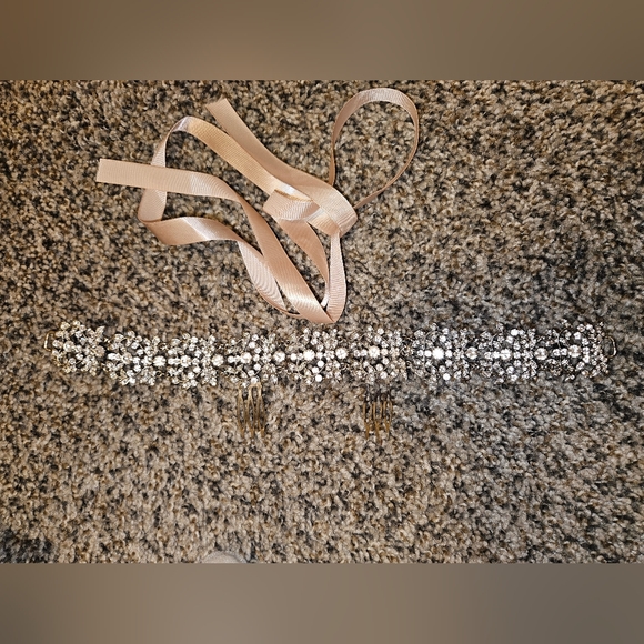 Hair Accessory - Picture 3 of 7